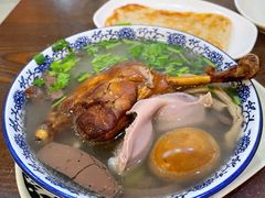-叶新小吃店(来凤小区总店)