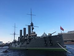 -阿芙乐尔号巡洋舰