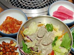 -明洞阿姨·韩式酱蟹烤肉·创意料理(三元桥店)