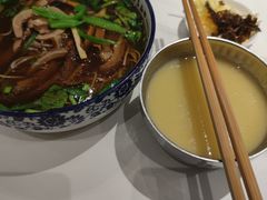 -镇南锅盖面馆(解放路店)