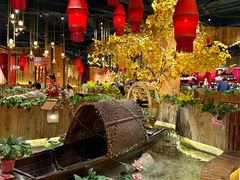 -老滇山寨•云南特色菜•地方菜•民族风情歌舞表演(金碧店)