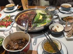 -乡土黄·鲜牛肉火锅·小龙虾(兴业街店)