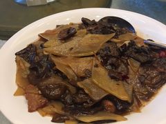 土豆片炒蘑菇-桐楠格大酒店·国宴