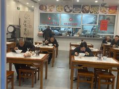 -老西白点心店