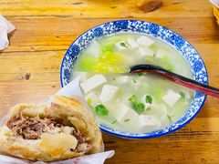 -闫家驴肉老店(华电一校店)