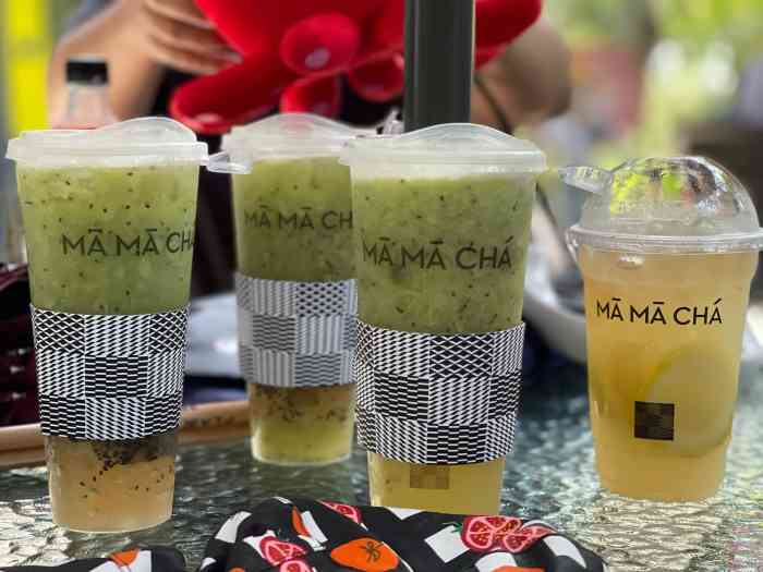 mamacha妈妈茶(岳麓山店)-"岳麓山顶 本来想喝茶颜的 但是店面很漂亮.