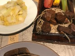 -穹六人间 people 6(岳阳路店)