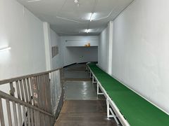 -安东易迷你自助仓储寄存仓库(杨浦店)