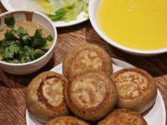 -清真吴记门钉肉饼·喜多利