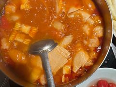 -尚尚仙·酸汤猪手·猪肚鸡火锅(华联万柳购物中心店)