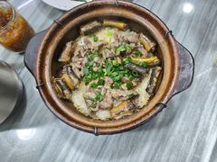 -容里煲仔饭(利丰北路店)