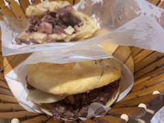 -闫家驴肉老店(华电一校店)