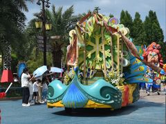 -七彩云南欢乐世界