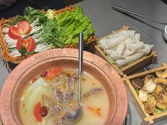 -阿婆情腊排骨火锅·野生菌季(古城旗舰店)