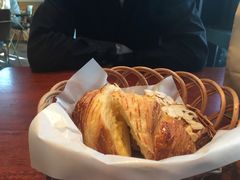 杏仁羊角-麦田工坊(月湖店)