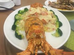 -顺峰渔港中国人的餐厅