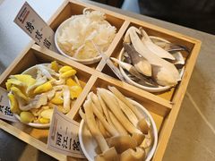 -阿婆情腊排骨火锅·野生菌季(古城旗舰店)