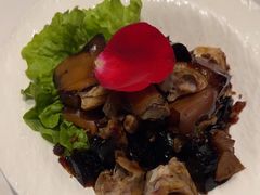 -海派美食·家宴海鲜青岛菜·石锅鲽鱼头(东方城店)