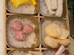 -尚尚仙·酸汤猪手·猪肚鸡火锅(华联万柳购物中心店)