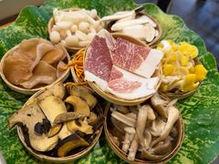-菌海森林·非遗野生菌火锅(摩根道店)