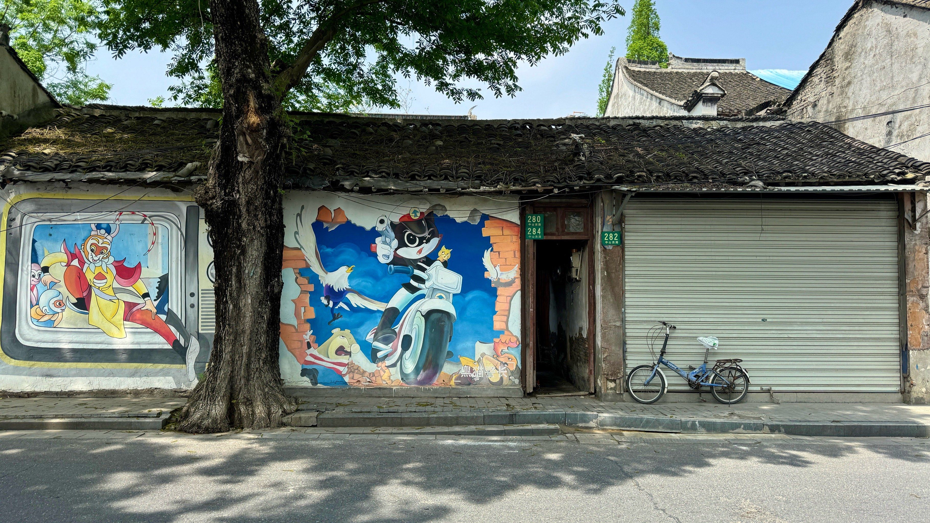 松江老城的动漫绘画墙充满了童年的回忆