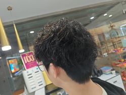 -镁连社·美联社