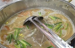 Guizhou Clear Soup Soybean and Corn Hot Pot