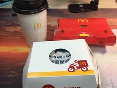 -麦当劳(展览路店)
