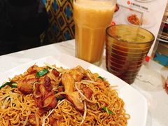 干炒鸡扒公仔面-香港新发烧腊茶餐厅(水围店)
