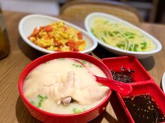 -张太婆老妈蹄花川菜馆·中华餐饮老字号(望平街店)