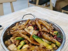 干锅姜辣凤爪-江城燕子大排档(江汉路步行街店)