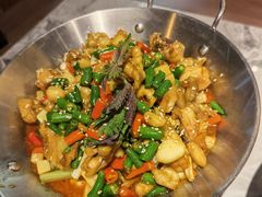 -渔语鱼新川菜Bistro(万象天地店)