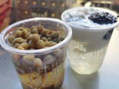 白雪黑糯米热冰粉-甜心闲生传统手工冰粉(奎星楼店)