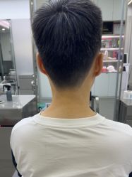 -首脑美发沙龙