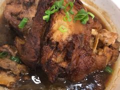 -老码头黑皮肘子锅包肉熏酱水饺(文政街店)