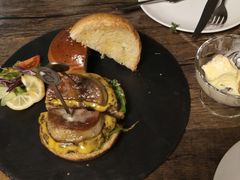 -HIGH FIVE哈福手工汉堡(桂林路店)