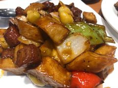 杏鲍菇彩椒牛肉粒-頂好酒家·经典粤菜(海信广场店)