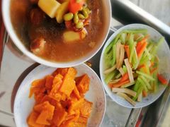 -爱的果实月嫂育婴师(世纪东方店)