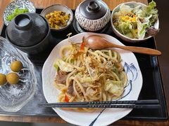 牛肉炒乌冬-尺山寸水日料(马桥满天星店)
