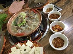 -阿婆情腊排骨火锅(金虹路店)