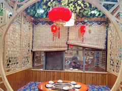 -袁小二大东北铁锅炖(吉祥村总部)