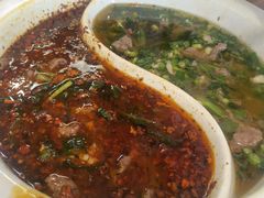 鸳鸯水煮牛肉-成都吃客(九眼桥店)
