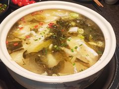 重庆酸菜鱼锅-旺晖本帮骨头煲·深夜火锅(梅园路店)