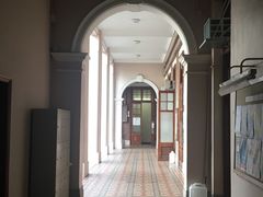 -香港大学