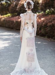 -艾米丽婚纱礼服