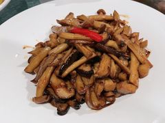 -凤凰园烤鸭店·唐山菜·传承花椒肉(老唐丰路店)