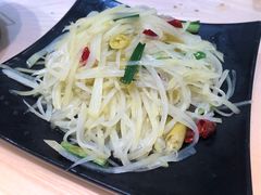 酸辣土豆丝-怪怪龙虾·澳洲蓝龙王·深夜食堂(惊驾路店)