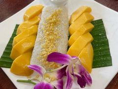 -Dang restaurant (patong phuket)