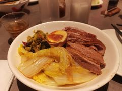 金奖卤鹅肉饭-陈鹏鹏潮汕菜(宝安机场T3航站楼店)