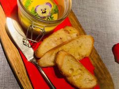 鹅肝面包-弦月窗LUNETTE BY AMANDA(复兴路店)